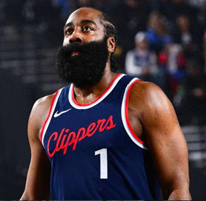 开云全站正版APP下载穆雷焦点对战，哈登与70激战快船分钟，领先优势明显胜负难料！