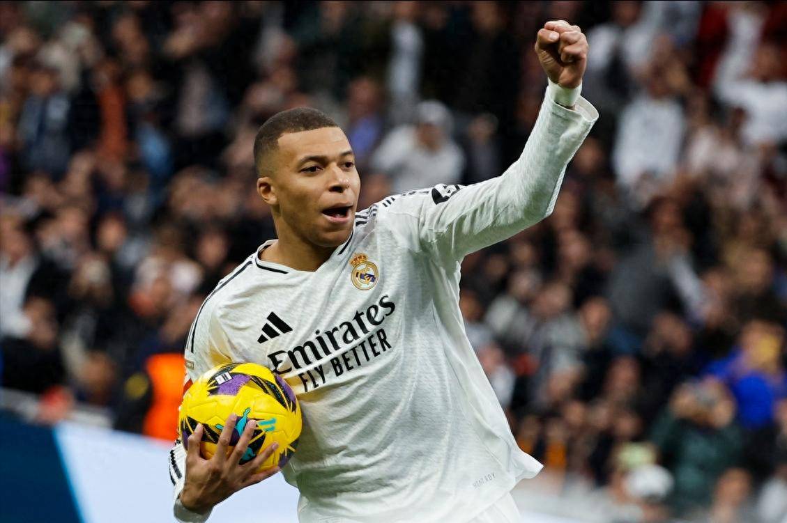 开云平台最新版本包含姆巴佩官方宣布出色防守新规，公牛引发争议！引发球迷热议的词条