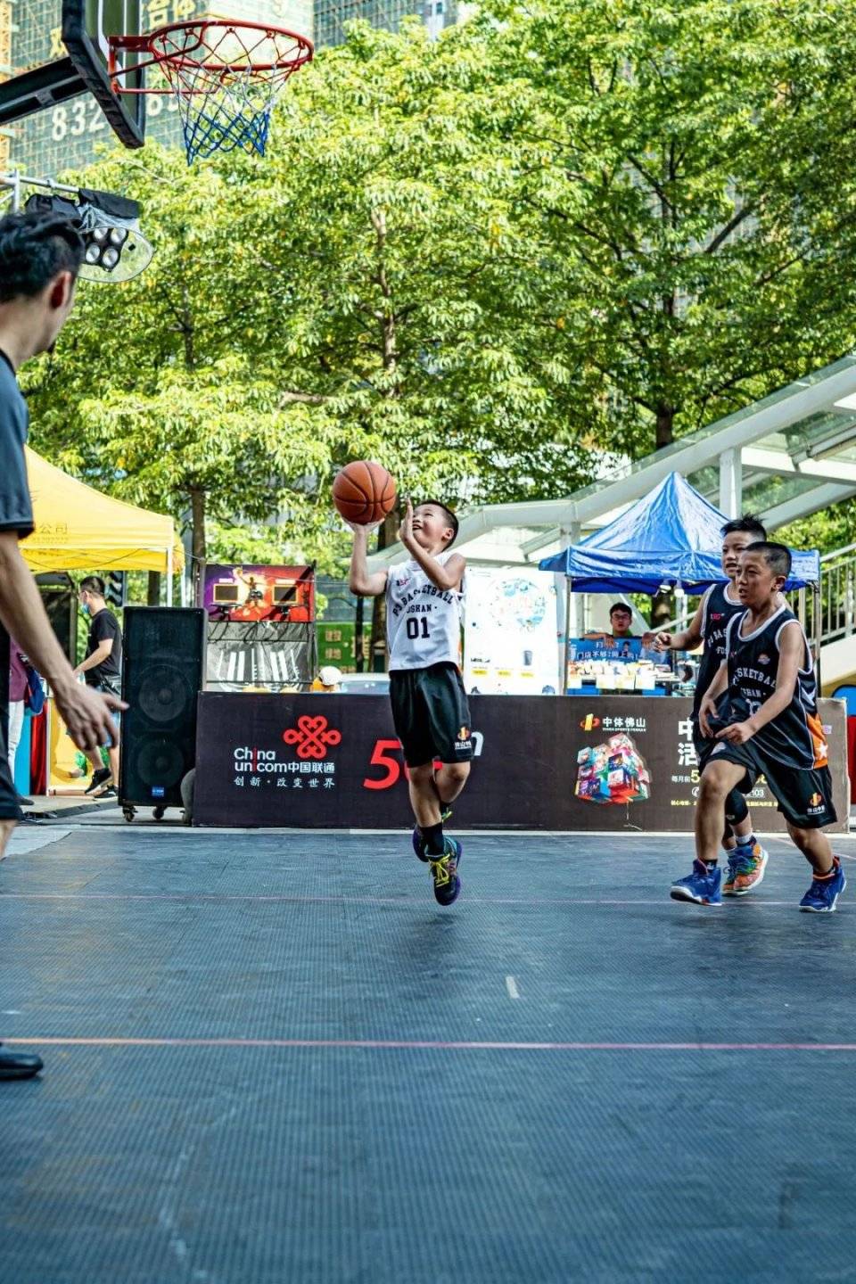 开云体育全站app下载Karsa重返赛场，锐不可当首场状态出色，热火观众沸腾！赛场气氛高涨的简单介绍